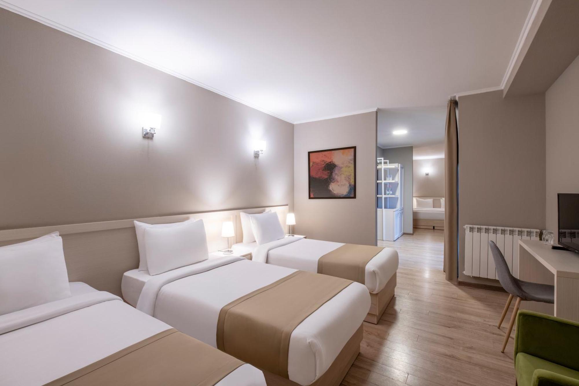 Sairme Hotels & Resorts Bilik gambar